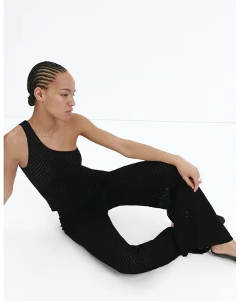 Top asimetric din tricot cu perforatii, Negru