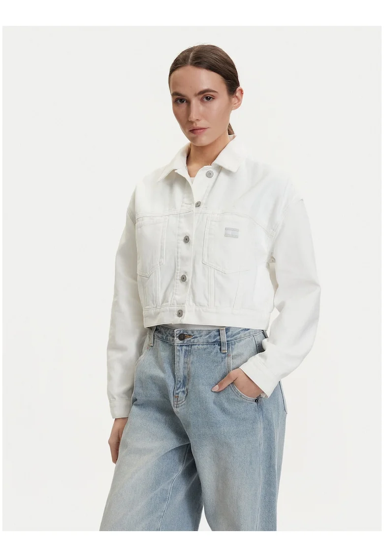 Jacheta din denim crop cu nasturi,