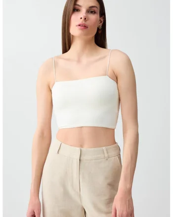 Top crop cu model uni, Alb murdar