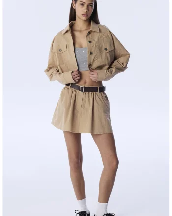 Jacheta crop cu maneci cazute, Maro camel