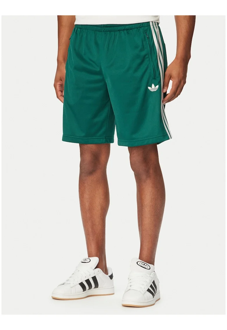 Pantaloni scurti sport barbati,  verde, material reciclat, croiala regular fit