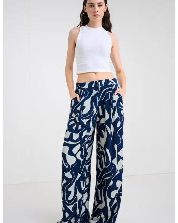 Top crop din amestec de bumbac cu decolteu la baza gatului, Alb
