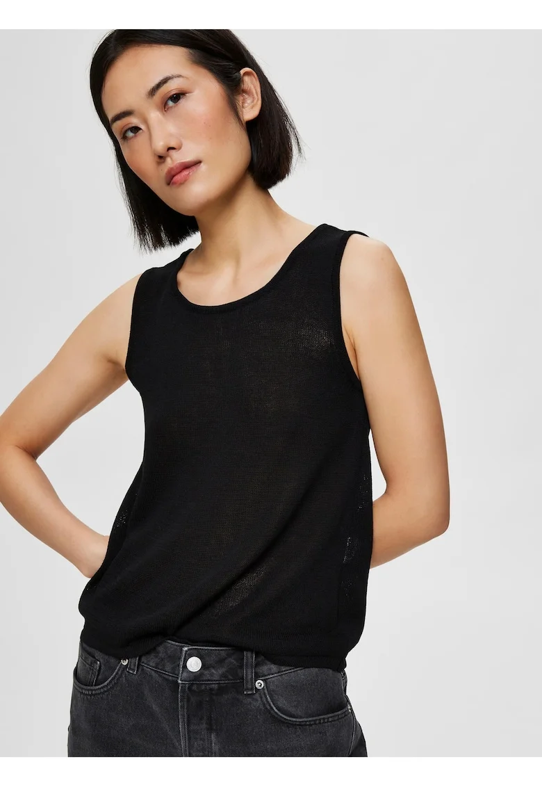 Top slim fit cu decolteu rotund