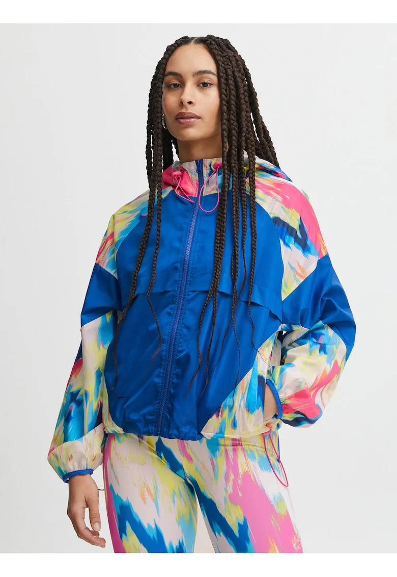 Jacheta cu maneci raglan
