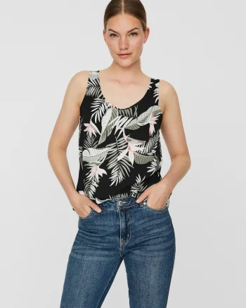 Top cu decolteu rotunjit si model Easy,