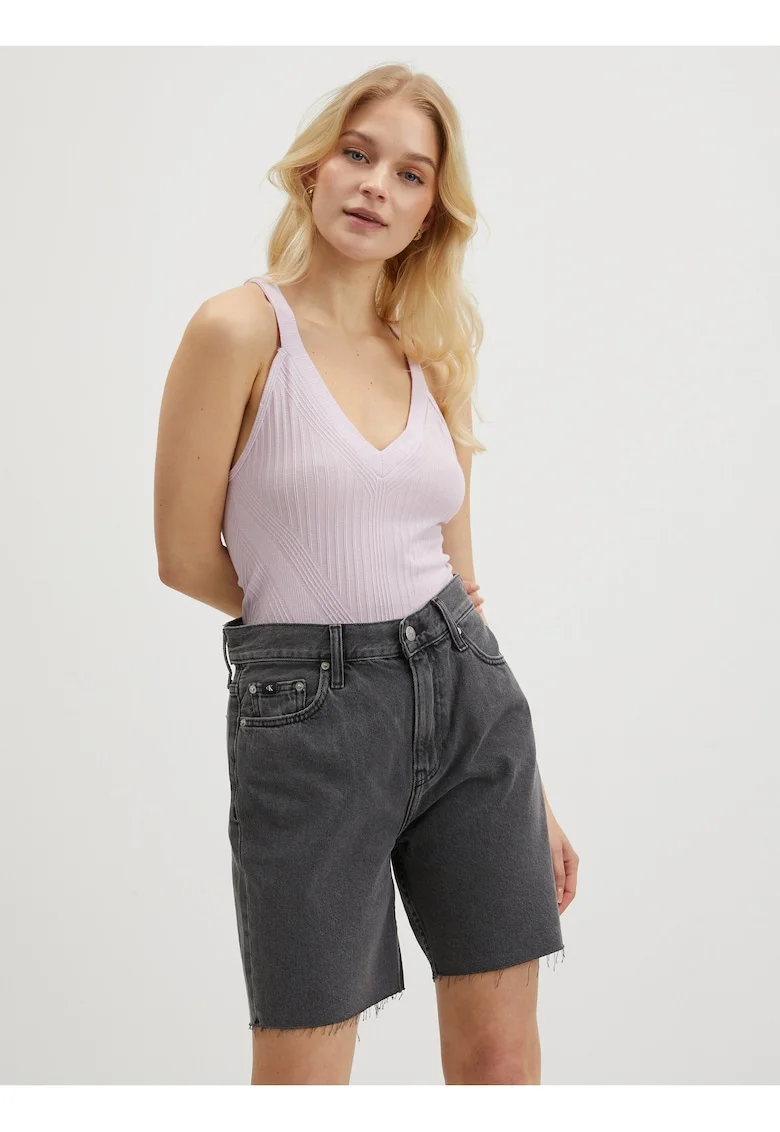 Top cu model uni si decolteu in V