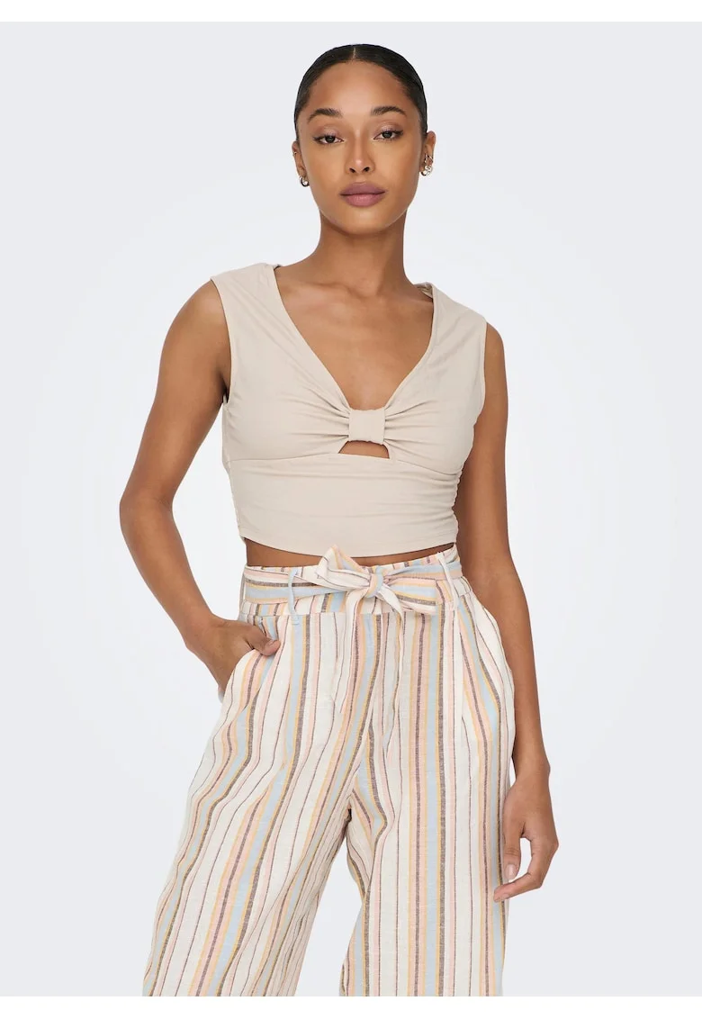 Top crop cu nod frontal