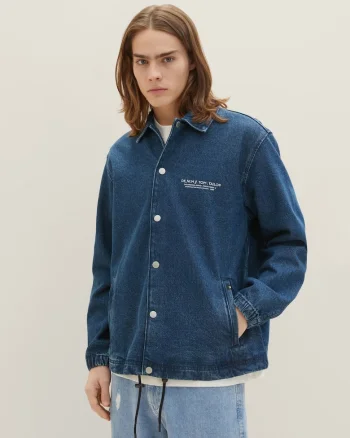 Geaca din denim lejera