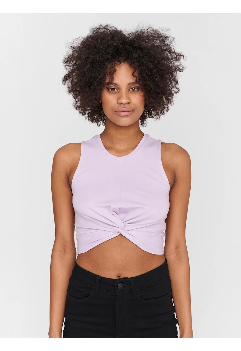 Top crop cu model uni si detaliu rasucit,
