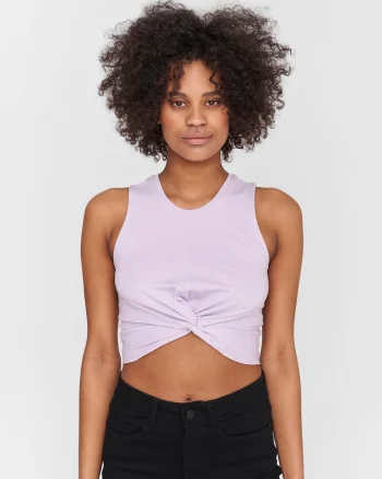 Top crop cu model uni si detaliu rasucit,