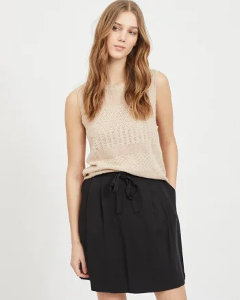 Top cu aspect transparent si model uni