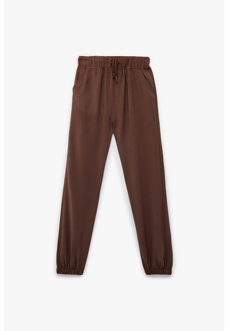 Pantaloni de trening cu croiala conica si terminatii elastice, Maro