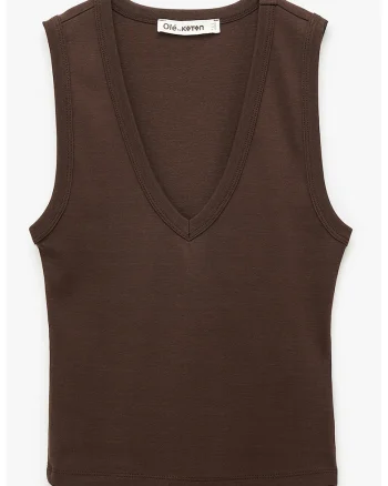 Top slim fit cu decolteu in V, Maro pamantiu