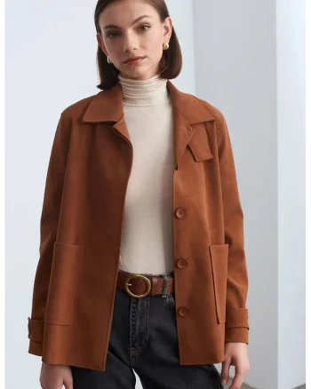 Geaca dama  din piele intoarsa artificiala, maro camel, cu nasturi, maneca lunga, 60% poliester, 40% poliuretan