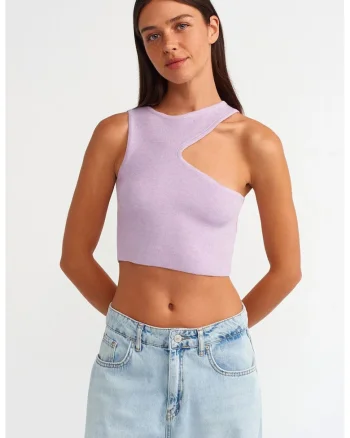 Top tricotat,  asimetric, decupaj, mov liliac, 65% viscoza, 35% poliamida,
