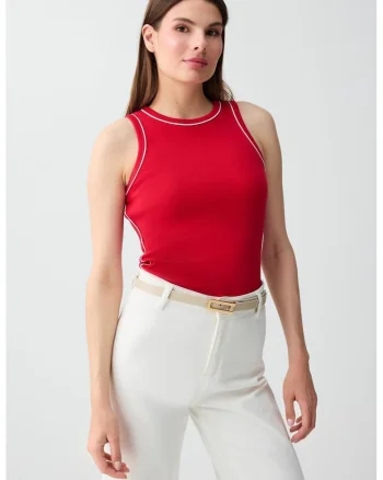 Top slim fit cu decolteu la baza gatului, Rosu cireasa