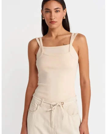 Maiou  fara maneci, guler patrat, bej natural, tricot cu nervuri