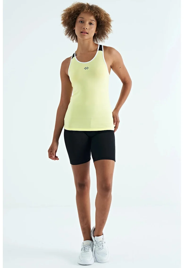 Top sport,  tricotat fara maneci, galben lamaie, 95% poliester, 5% elastan