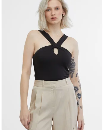 Top cu decolteu halter si detaliu rasucit, Negru