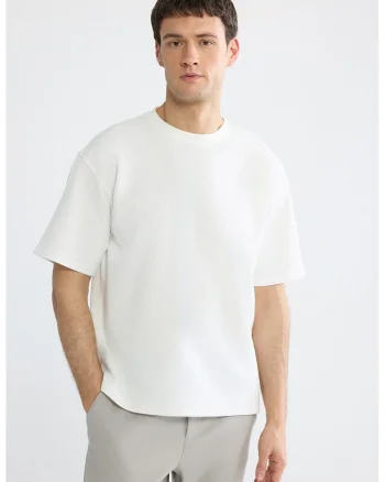 Tricou uni cu decolteu la baza gatului, Alb