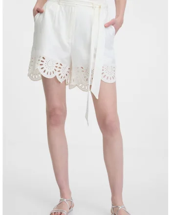 Pantaloni scurti cu terminatie cu broderie, Alb
