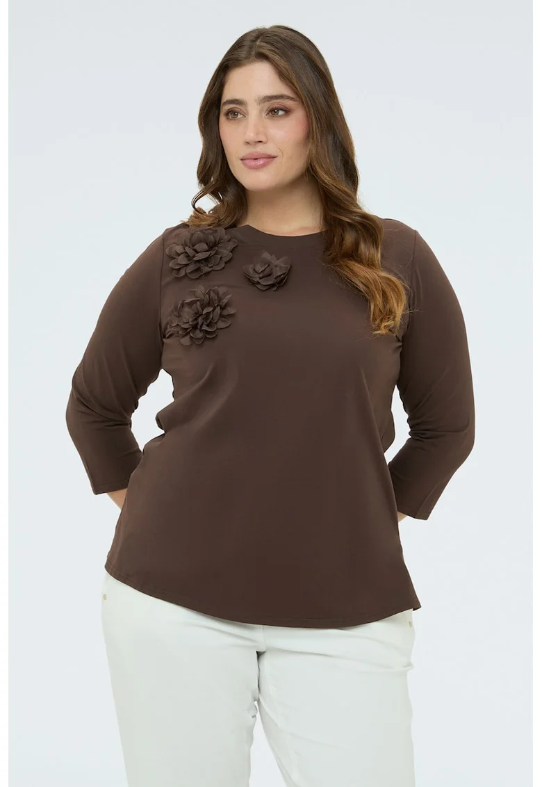 Bluza cu maneci 3/4 si aplicatii florale, Maro inchis