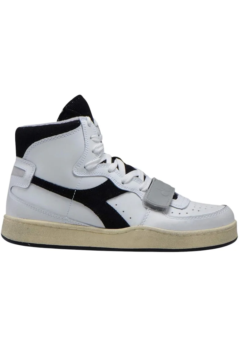 Pantofi sport pentru baschet,