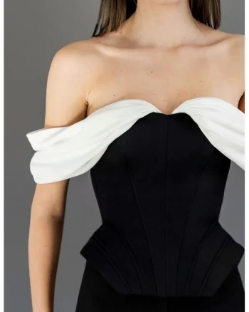 Bendetto Atelier, Top cu decolteu pe umeri si design cambrat, Alb