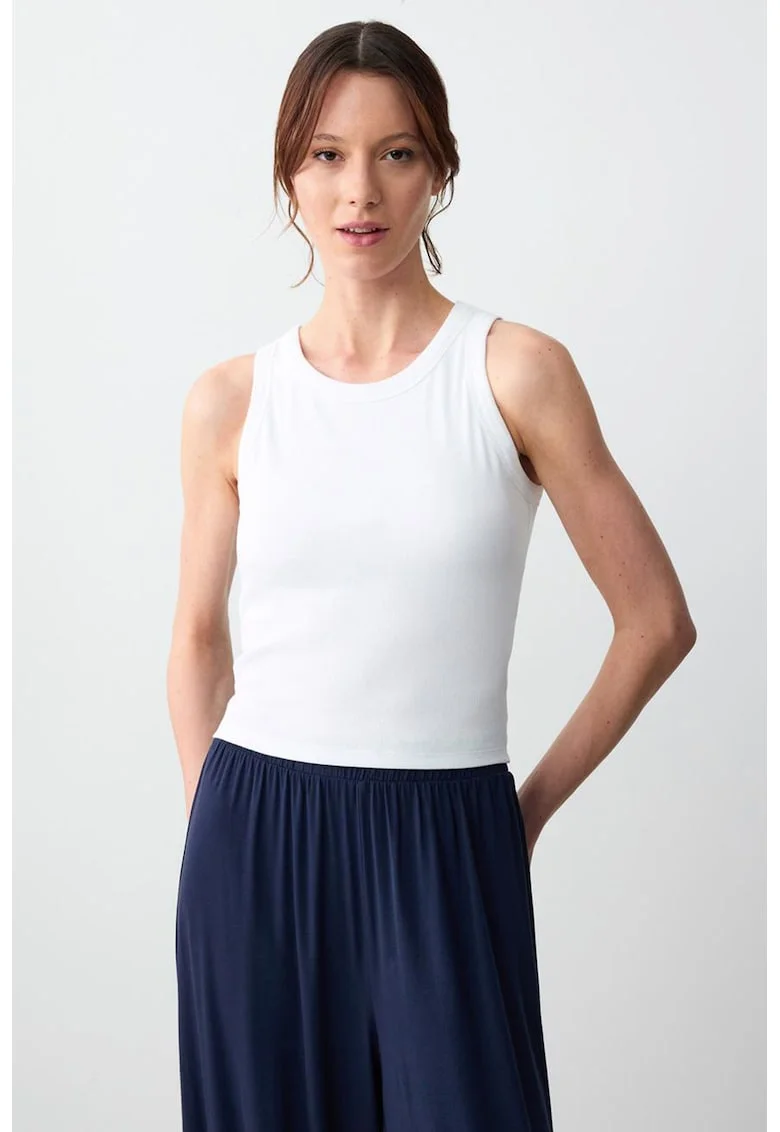 Top slim-fit cu model uni, Alb