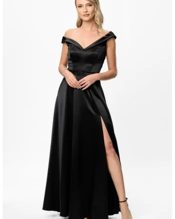 Rochie cu decolteu pe umeri si slit lateral adanc, Negru