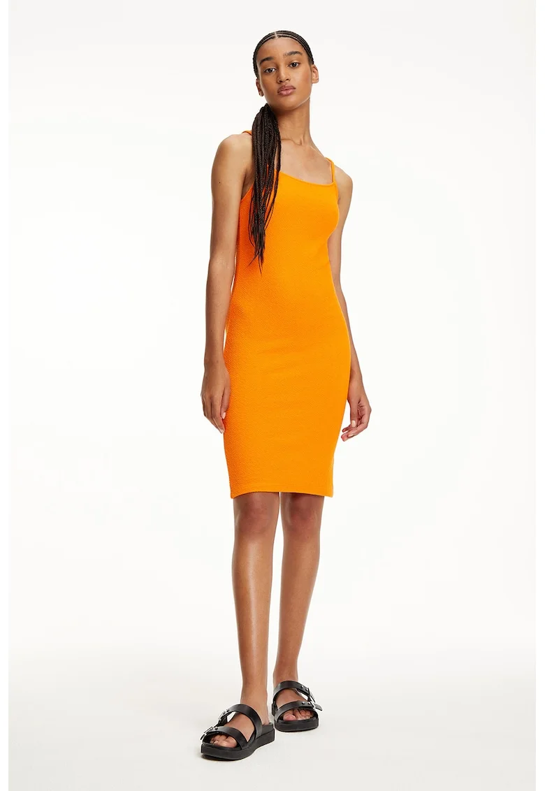 Rochie cambrata cu logo brodat
