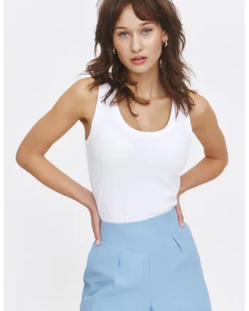 Top uni cu decolteu in rotund, Alb optic