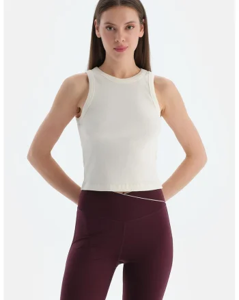Top striat cu croiala slim-fit, Alb