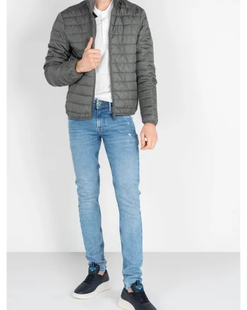 Geaca matlasata, cu puf artificial,