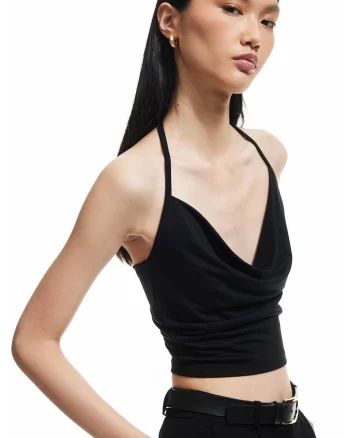 Top crop cu decolteu halter, Negru