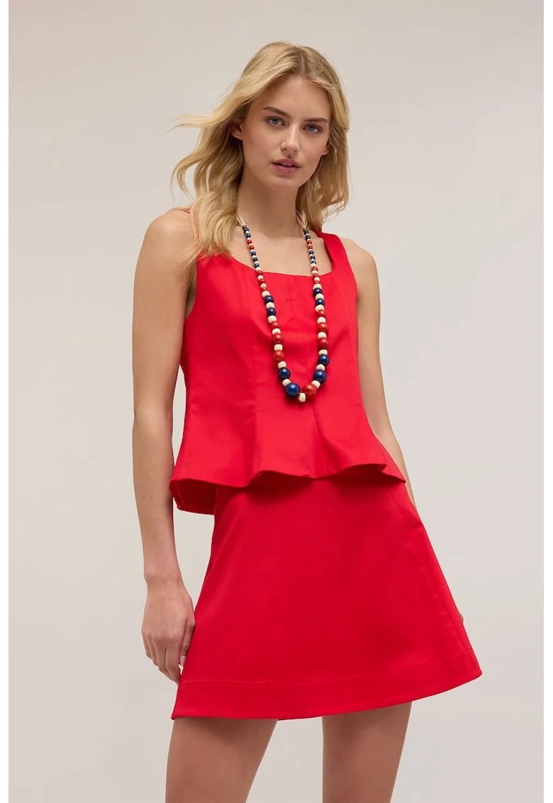 Top cu decolteu patrat si terminatie peplum, Rosu vermillion