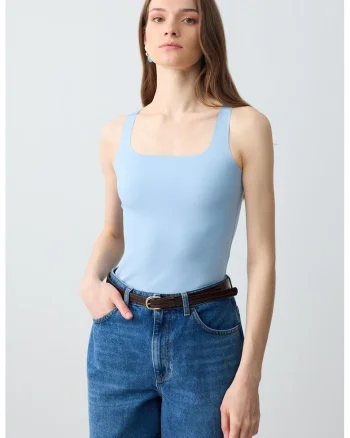 Top uni cambrat, Albastru pastel