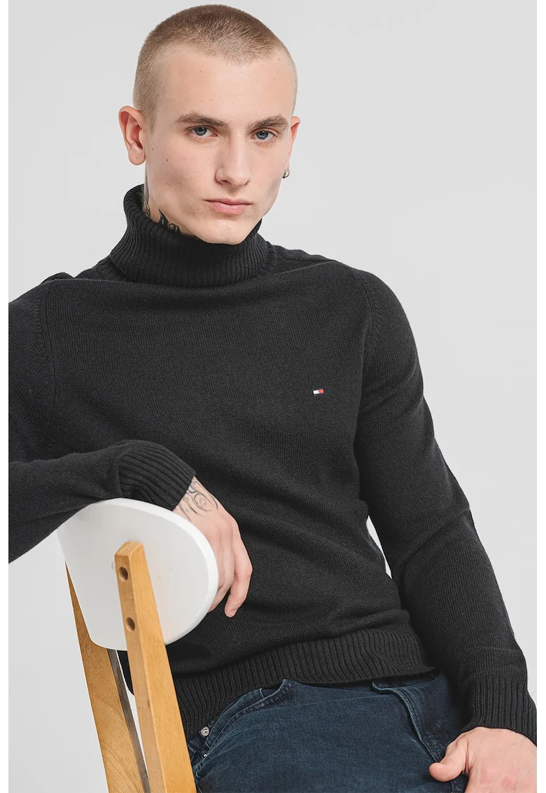 Pulover din lana cu guler inalt si logo discret, Negru