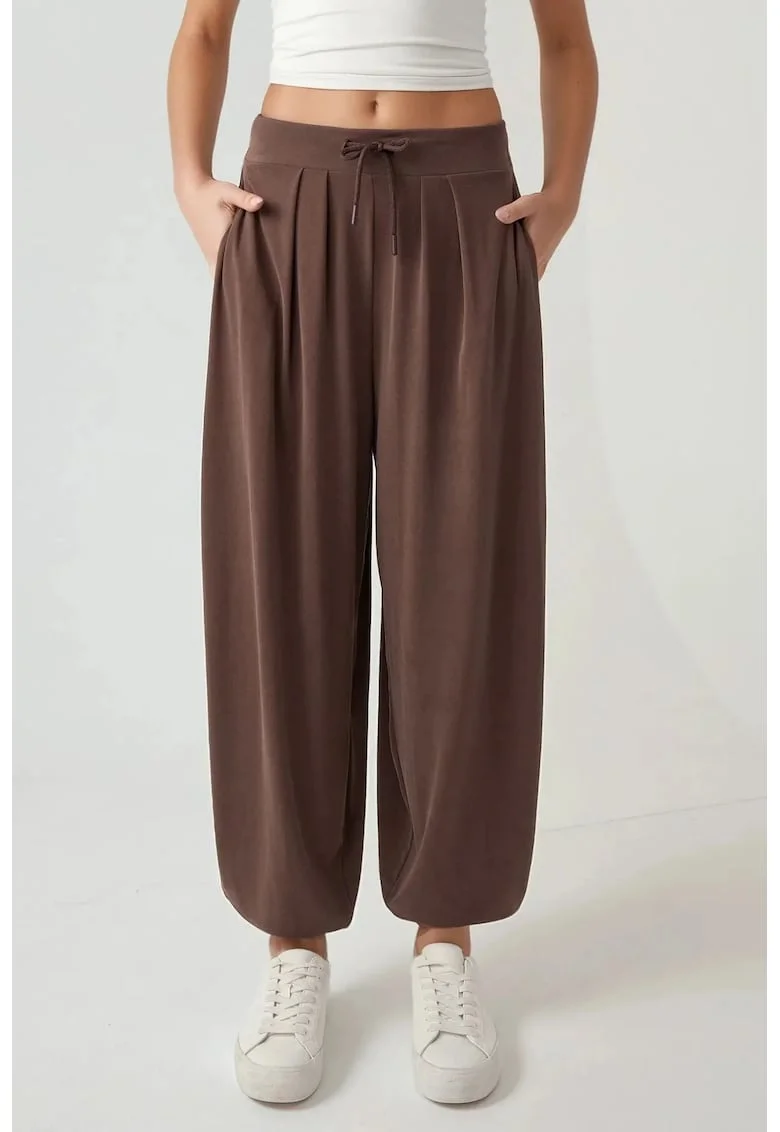 Pantaloni jogger,  talie medie, confortabili, maro, textil