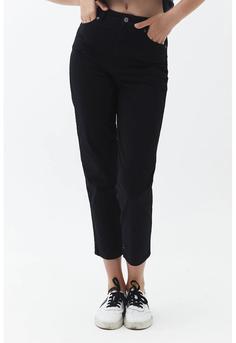 Pantaloni crop, Negru