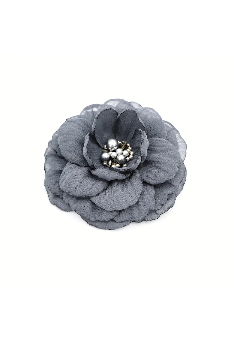 Brosa eleganta floare,  Luiza, voal gri, 8.5 cm, mijloc argintiu cu perle si cristale