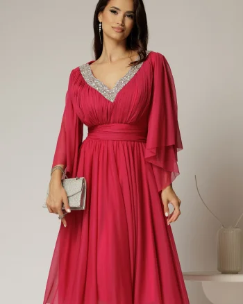 Rochie midi fucsia din tull cu decolteu in V si strassuri aplicate pe linia decolteului