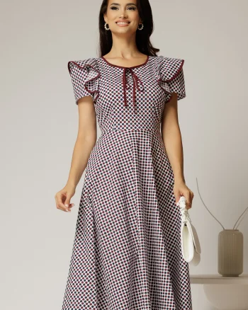 Rochie midi alba de zi cu buline negru bordo si volanase la maneci