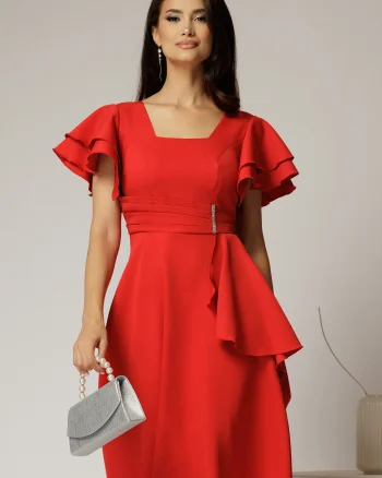 Rochie scurta rosie cu maneci scurte evazate si aplicatie pe talie