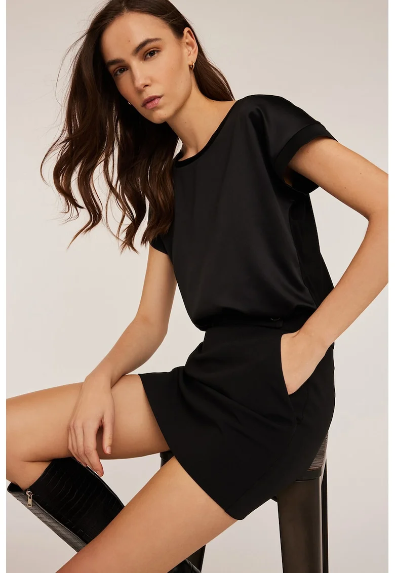 Tricou lejer din satin, Negru