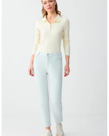 Blugi regular fit cu talie inalta