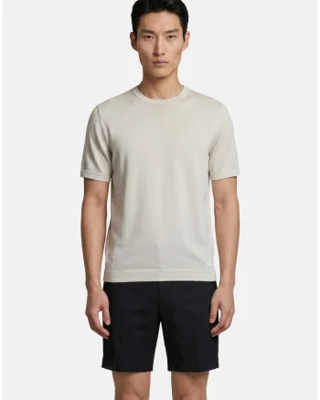 Tricou uni cu decolteu la baza gatului