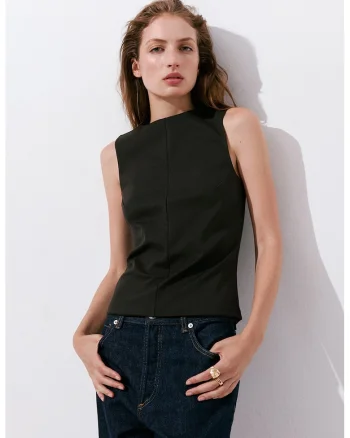 Top uni fara maneci, Negru