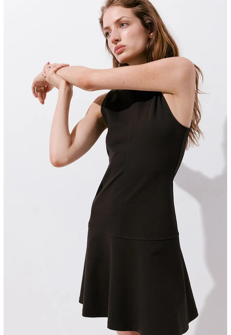 Rochie scurta evazata, Maro inchis