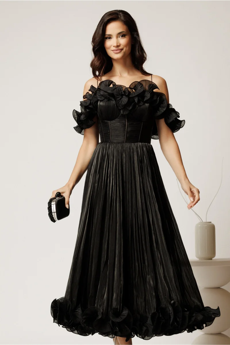 Rochie midi neagra in clos din voal satinat cu volanase la bust si la baza